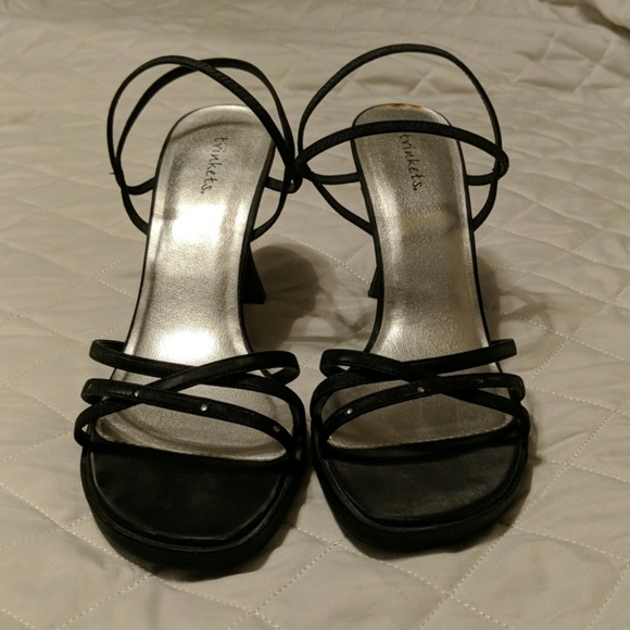 High Heel Dress Shoes- 9.5M - Picture 3 of 4